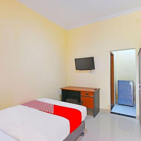 Oyo 91445 Sandat Guest House Denpasar Eksteriør bilde