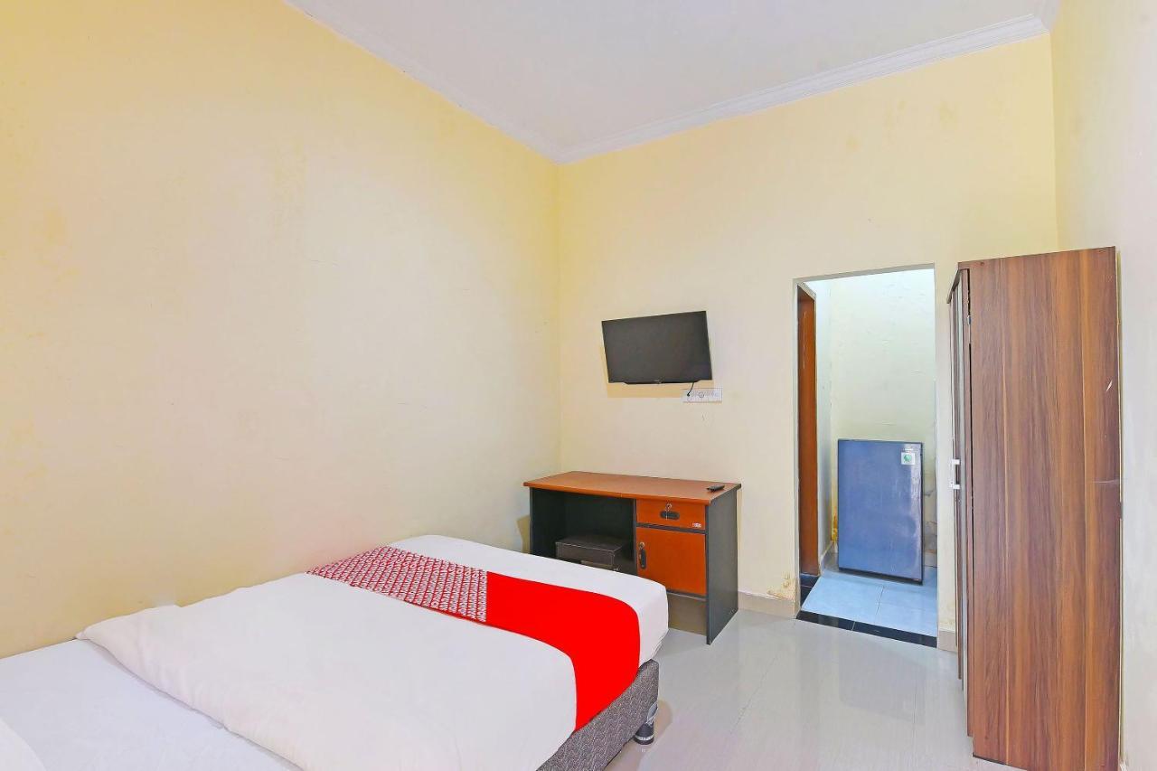 Oyo 91445 Sandat Guest House Denpasar Eksteriør bilde