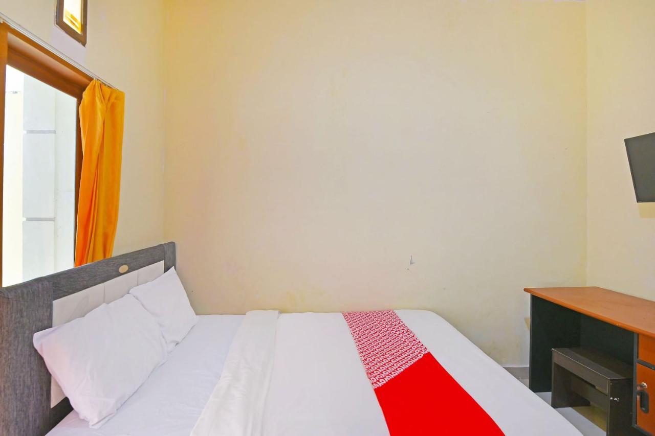 Oyo 91445 Sandat Guest House Denpasar Eksteriør bilde